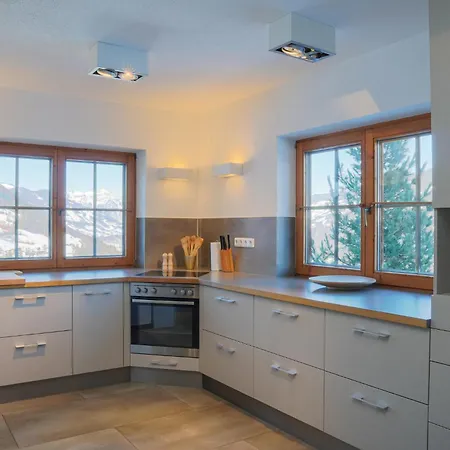 بيت للعطل In - Zillertal 868 *